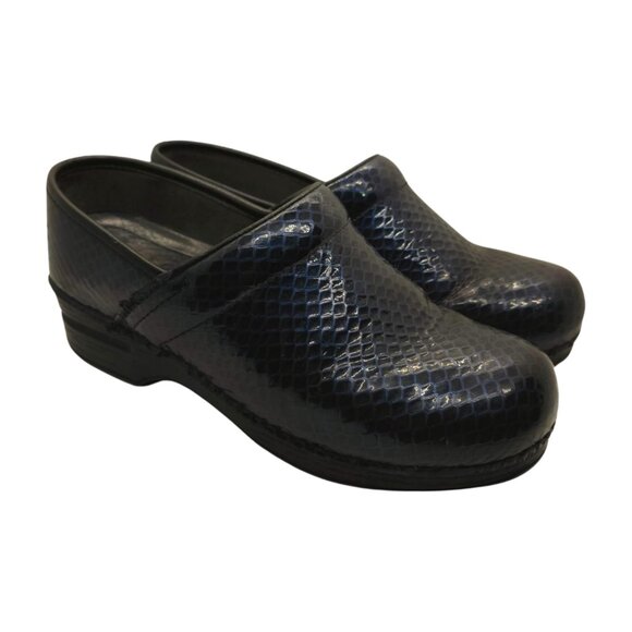 Dansko XP Women's Blue Leather Snakeskin Print Professional Clogs Size 8.5 - Picture 1 of 13